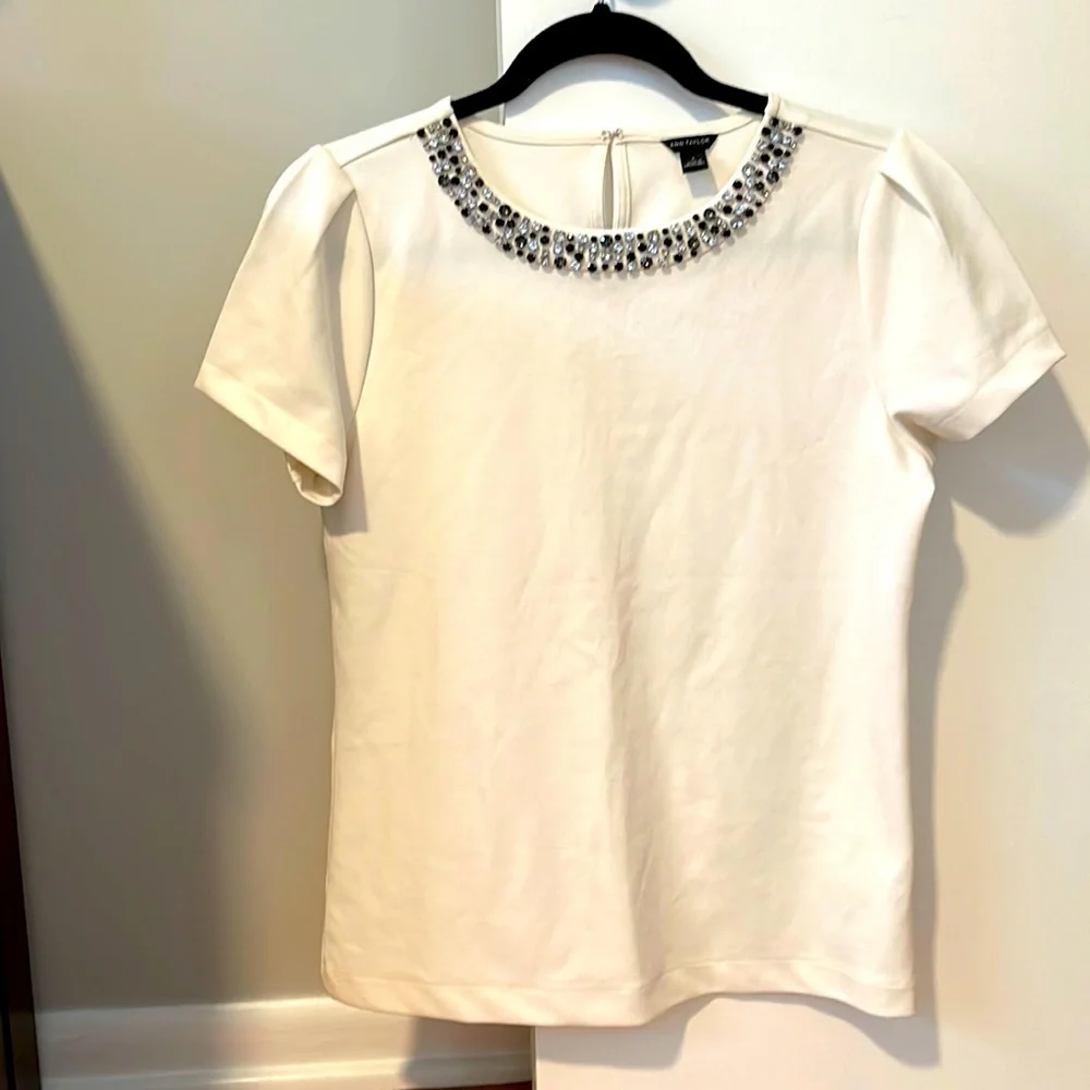 NWOT Ann Taylor Jeweled Neck Top - size small - Picture 1 of 6